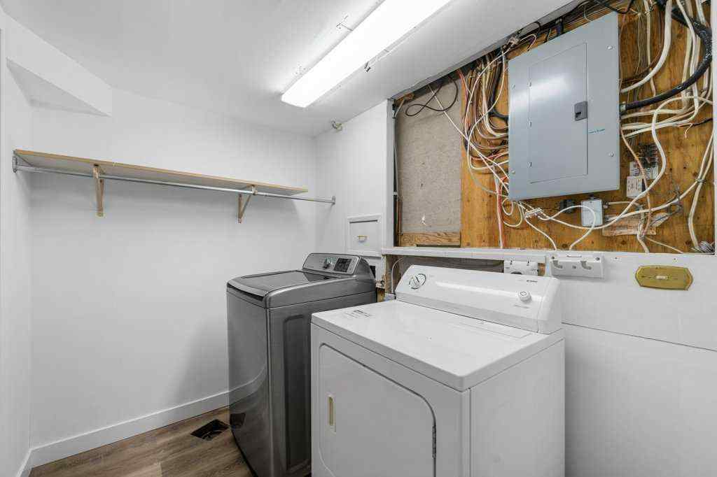 MLS® A2261944 - 488 Bracewood Crescent SW in Braeside Calgary, Residential