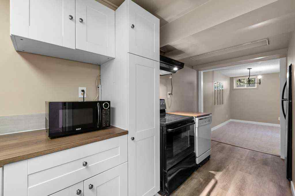 MLS® A2261944 - 488 Bracewood Crescent SW in Braeside Calgary, Residential