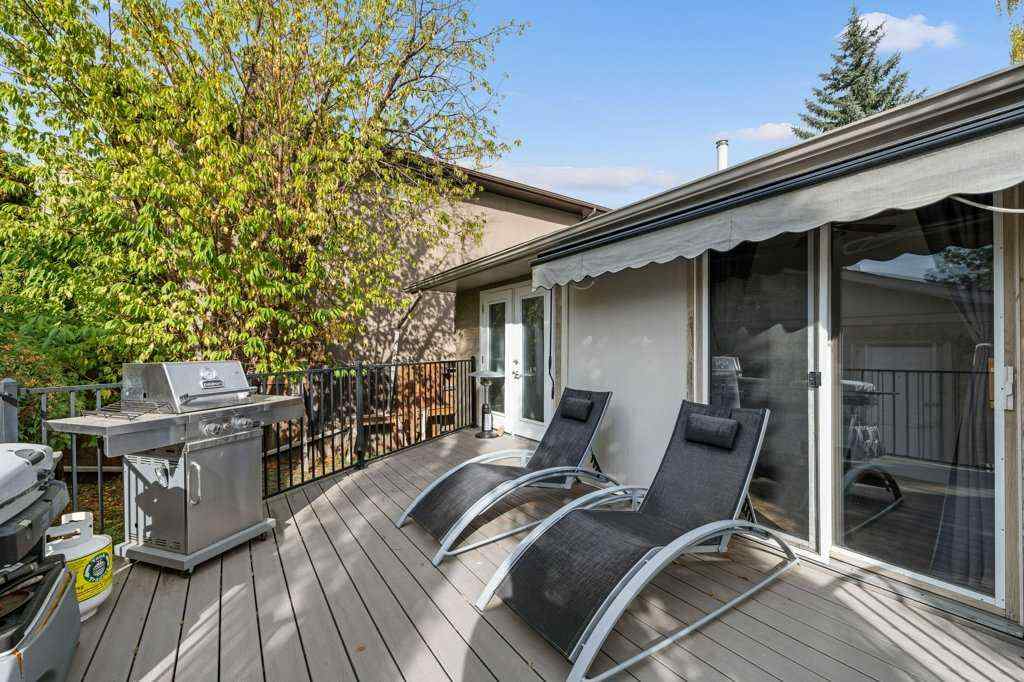 MLS® A2261944 - 488 Bracewood Crescent SW in Braeside Calgary, Residential