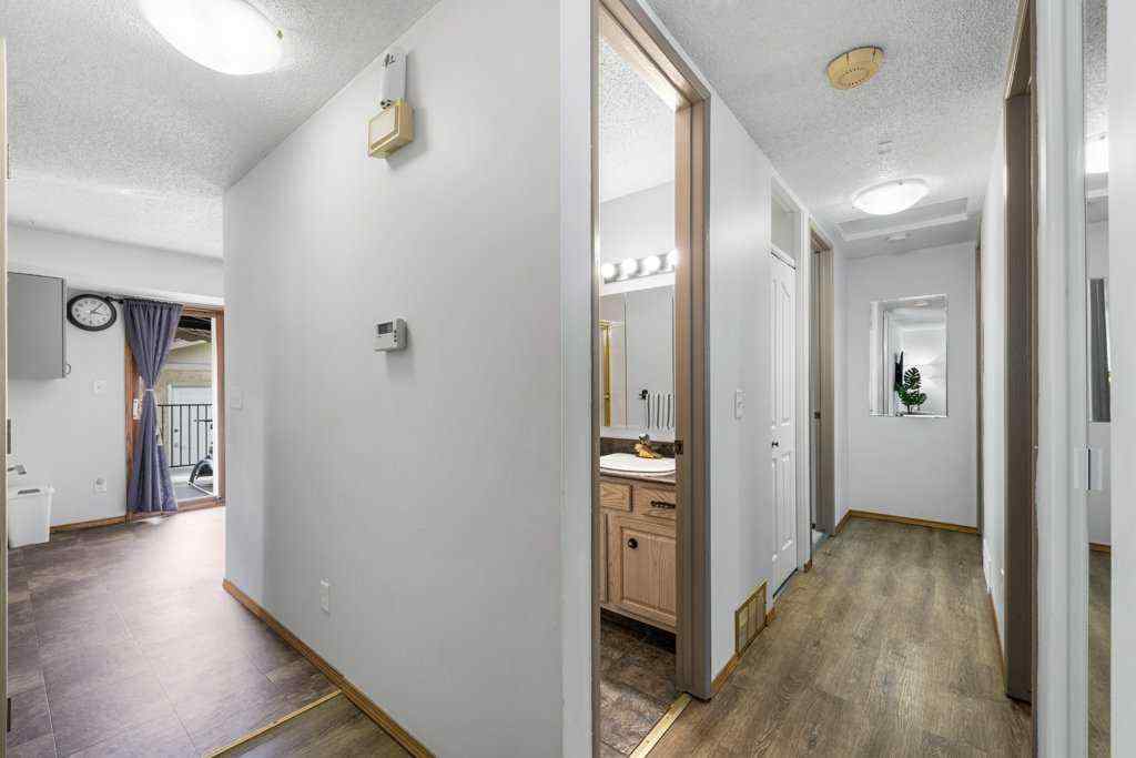 MLS® A2261944 - 488 Bracewood Crescent SW in Braeside Calgary, Residential