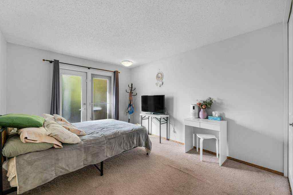 MLS® A2261944 - 488 Bracewood Crescent SW in Braeside Calgary, Residential