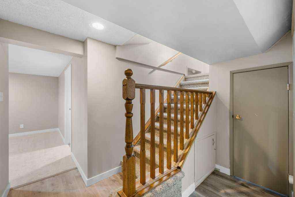 MLS® A2261944 - 488 Bracewood Crescent SW in Braeside Calgary, Residential