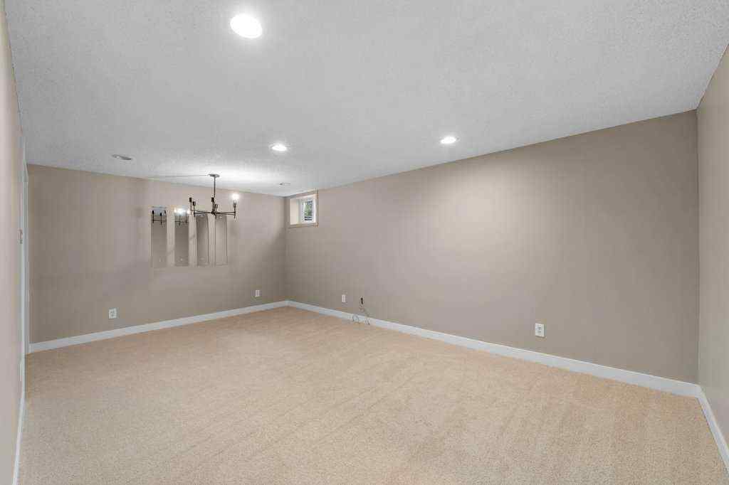 MLS® A2261944 - 488 Bracewood Crescent SW in Braeside Calgary, Residential