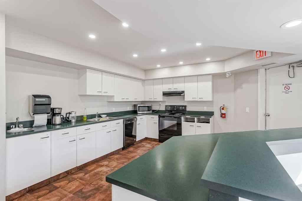 MLS® A2261946 - Unit #34 2834 Edenwold Heights NW in Edgemont Calgary, Residential