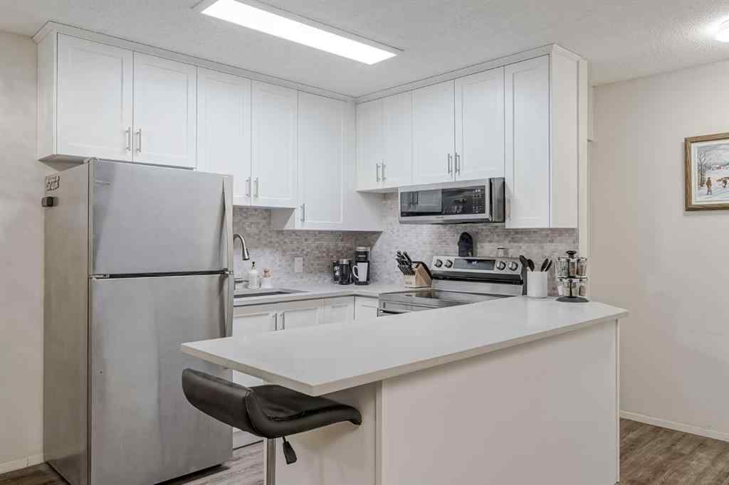 MLS® A2261946 - Unit #34 2834 Edenwold Heights NW in Edgemont Calgary, Residential