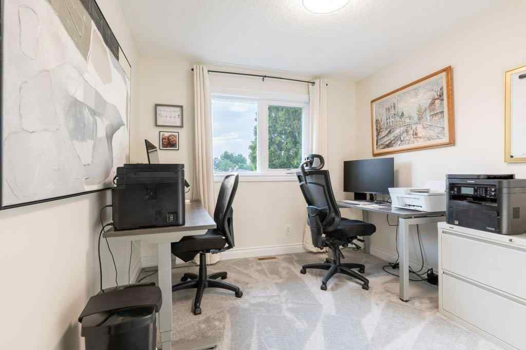 MLS® A2261963 - 1249 25 Street SE in Connaught Medicine Hat, Residential