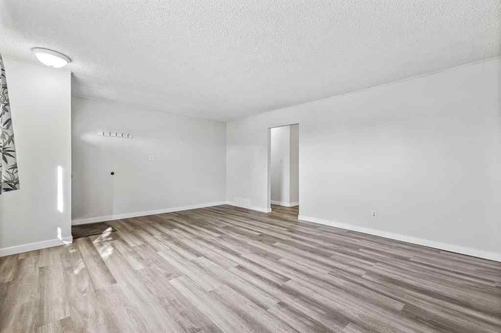 MLS® A2261966 - 1816 42 Street SE in Forest Lawn Calgary, Residential
