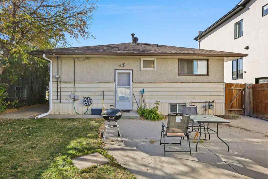MLS® A2261966 - 1816 42 Street SE in Forest Lawn Calgary, Residential