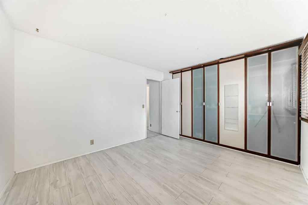 MLS® A2261968 - Unit ##11 380 Bermuda Drive NW in Beddington Heights Calgary, Residential