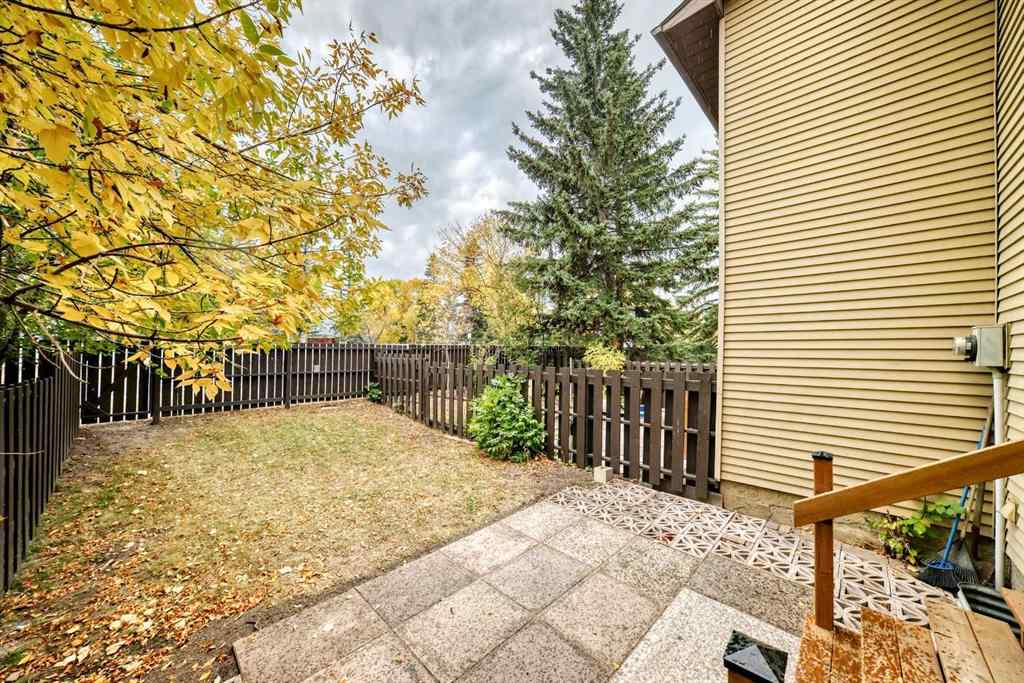 MLS® A2261968 - Unit ##11 380 Bermuda Drive NW in Beddington Heights Calgary, Residential