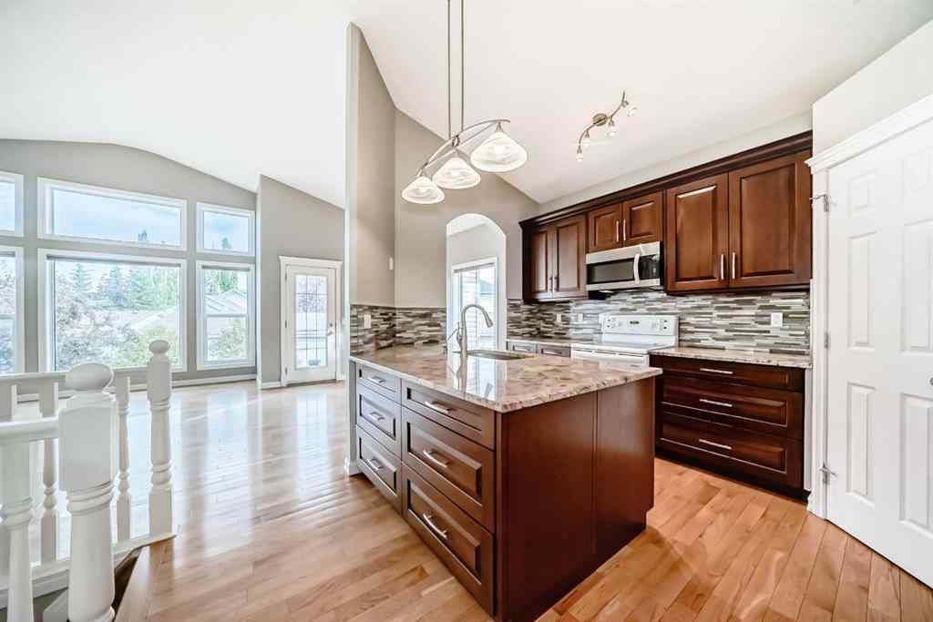 MLS® A2261974 - 191 West Springs Close SW in West Springs Calgary, Residential