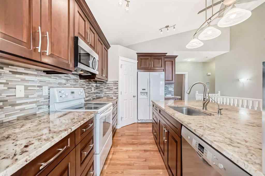 MLS® A2261974 - 191 West Springs Close SW in West Springs Calgary, Residential