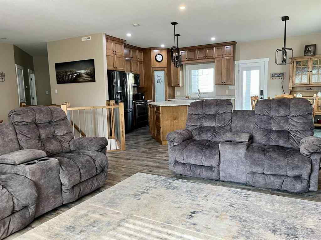 MLS® A2261978 - 5132 54 Avenue  in Viking Viking, Residential