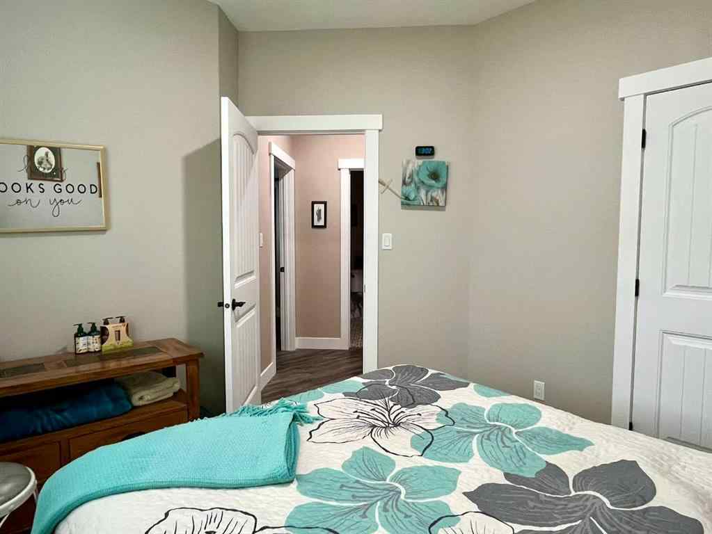 MLS® A2261978 - 5132 54 Avenue  in Viking Viking, Residential