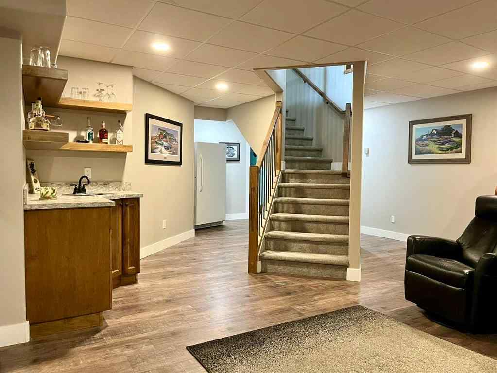 MLS® A2261978 - 5132 54 Avenue  in Viking Viking, Residential