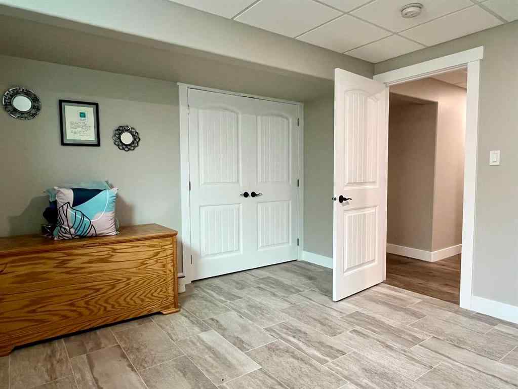 MLS® A2261978 - 5132 54 Avenue  in Viking Viking, Residential