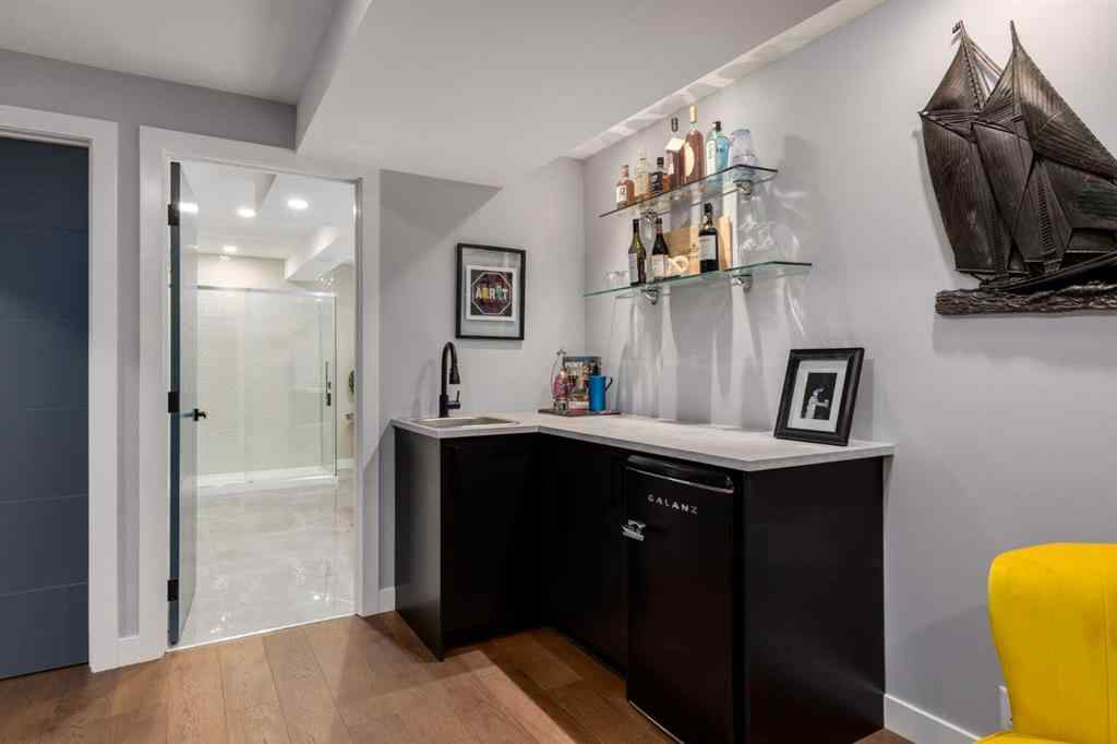 MLS® A2262001 - 3223 Signal Hill Drive SW in Signal Hill Calgary, Residential