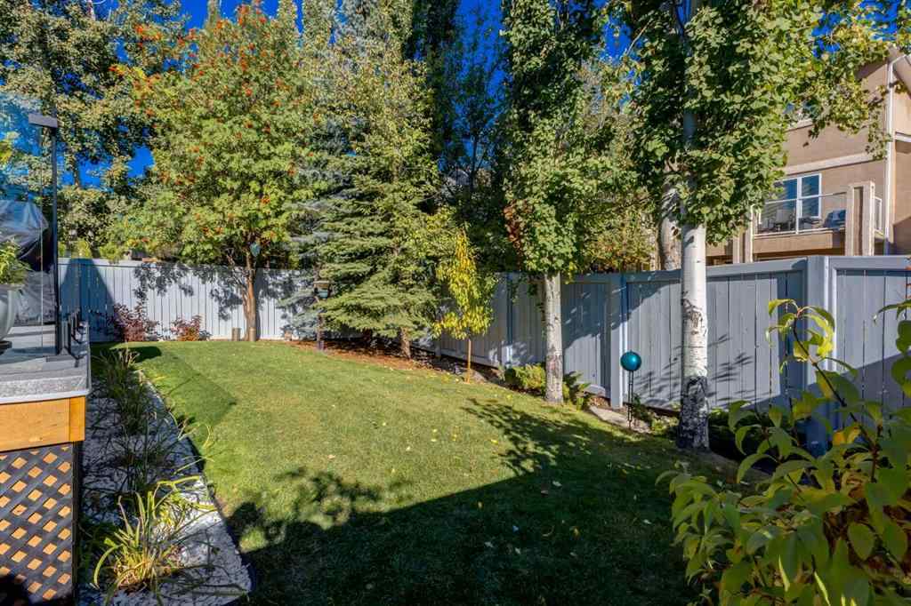 MLS® A2262001 - 3223 Signal Hill Drive SW in Signal Hill Calgary, Residential