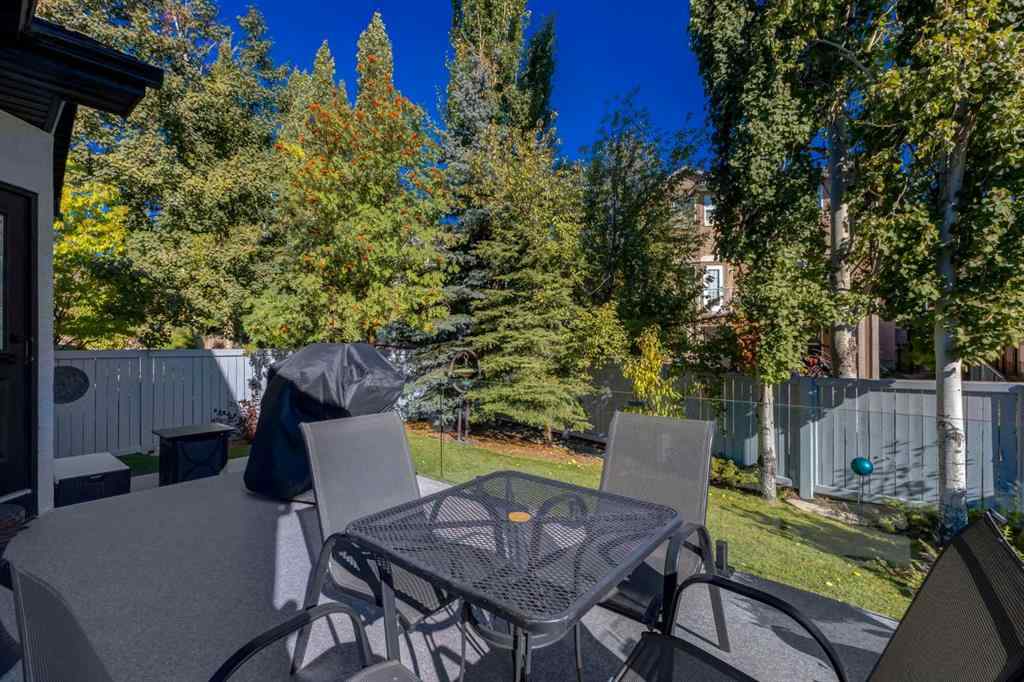 MLS® A2262001 - 3223 Signal Hill Drive SW in Signal Hill Calgary, Residential