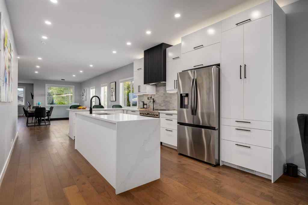 MLS® A2262001 - 3223 Signal Hill Drive SW in Signal Hill Calgary, Residential