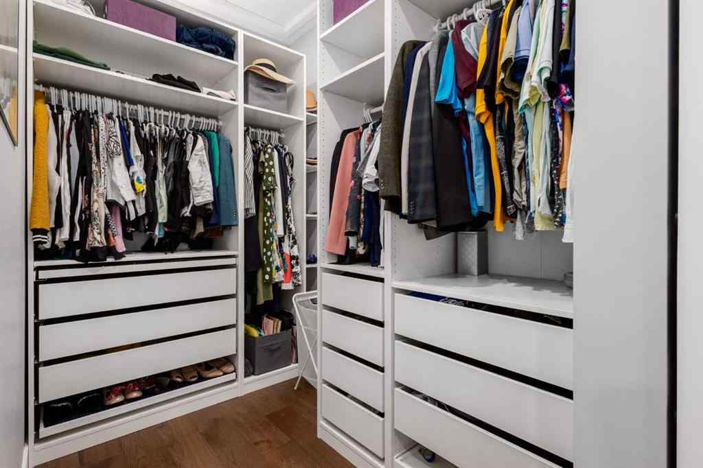 MLS® A2262001 - 3223 Signal Hill Drive SW in Signal Hill Calgary, Residential