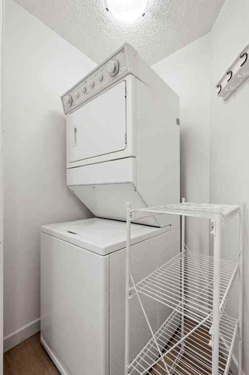 MLS® A2262004 - Unit #319 723 57 Avenue SW in Windsor Park Calgary, Residential