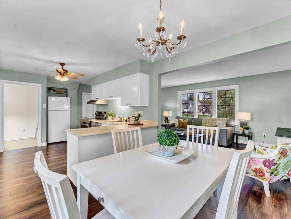 MLS® A2262005 - 922 Bassett Crescent NW in Northwest Crescent Heights Medicine Hat, Residential