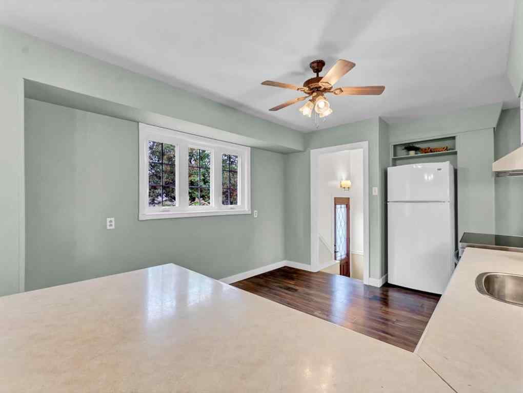 MLS® A2262005 - 922 Bassett Crescent NW in Northwest Crescent Heights Medicine Hat, Residential