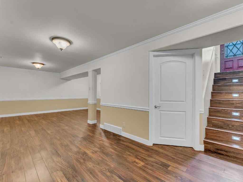 MLS® A2262005 - 922 Bassett Crescent NW in Northwest Crescent Heights Medicine Hat, Residential