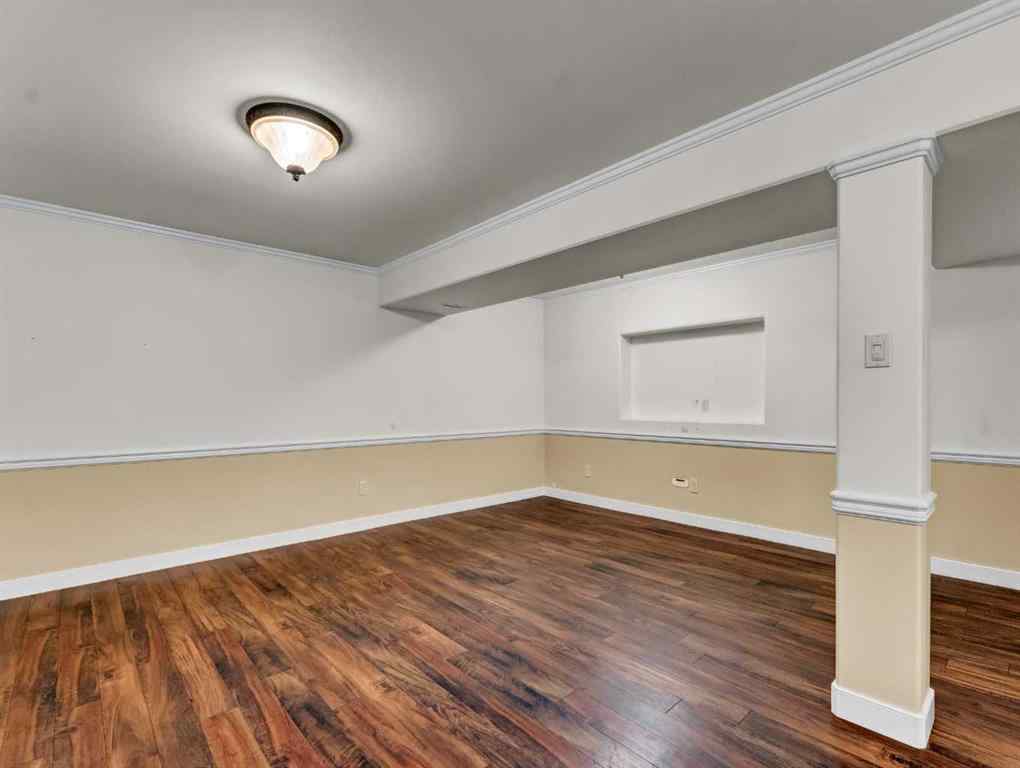 MLS® A2262005 - 922 Bassett Crescent NW in Northwest Crescent Heights Medicine Hat, Residential