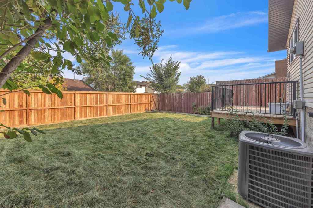 MLS® A2262007 - 124 Templeridge Close NE in Temple Calgary, Residential