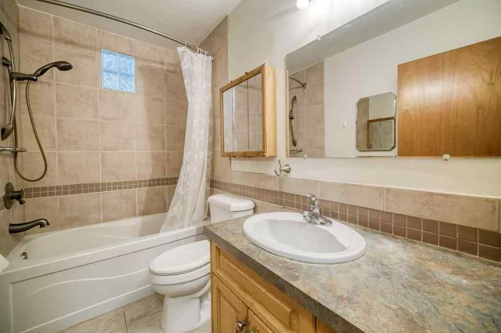 MLS® A2262010 - 3307 Boulton Road NW in Brentwood Calgary, Residential