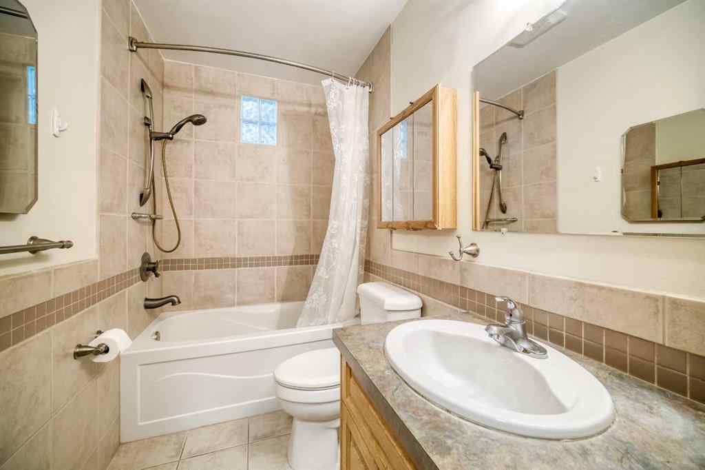 MLS® A2262010 - 3307 Boulton Road NW in Brentwood Calgary, Residential