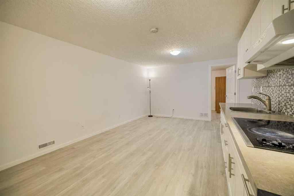 MLS® A2262010 - 3307 Boulton Road NW in Brentwood Calgary, Residential