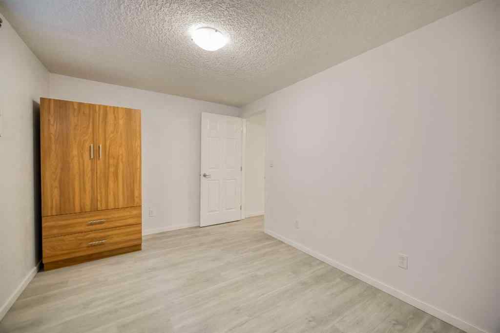 MLS® A2262010 - 3307 Boulton Road NW in Brentwood Calgary, Residential