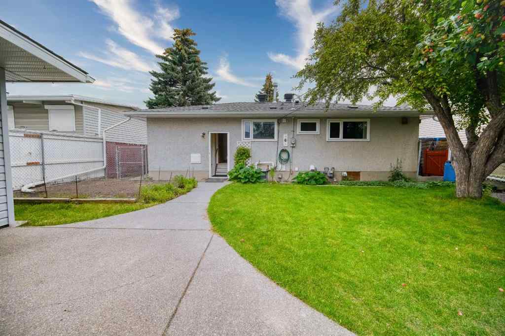 MLS® A2262010 - 3307 Boulton Road NW in Brentwood Calgary, Residential