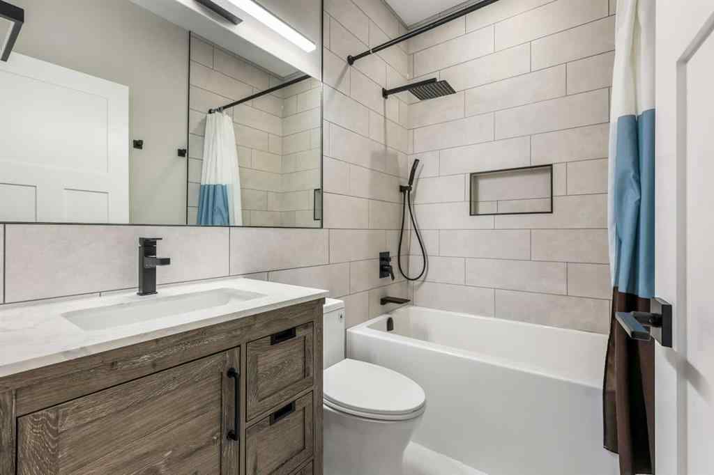 MLS® A2262017 - 240 Cove Road  in The Cove Chestermere, Residential