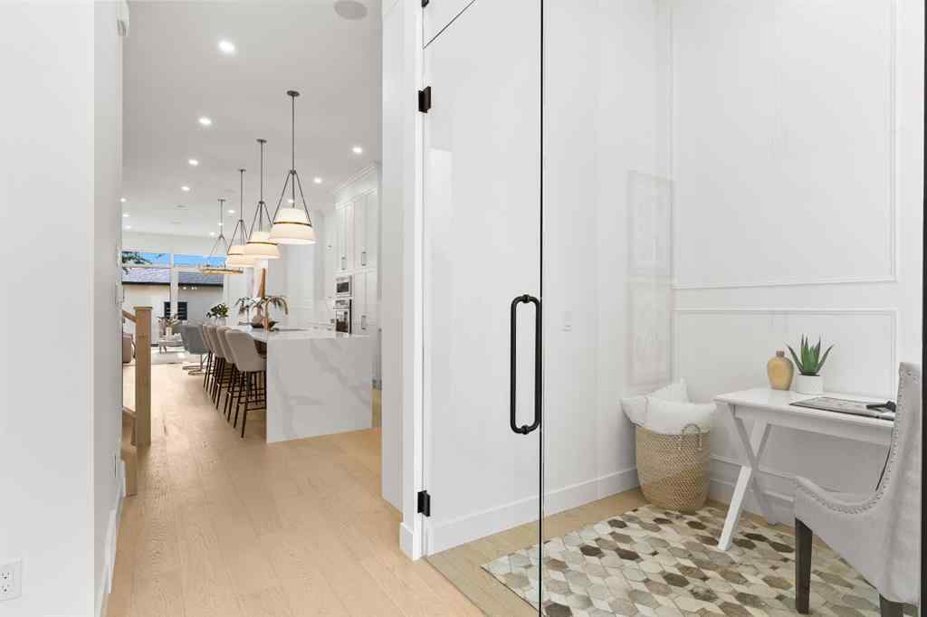 MLS® A2262024 - 2019 6 Avenue NW in West Hillhurst Calgary, Residential