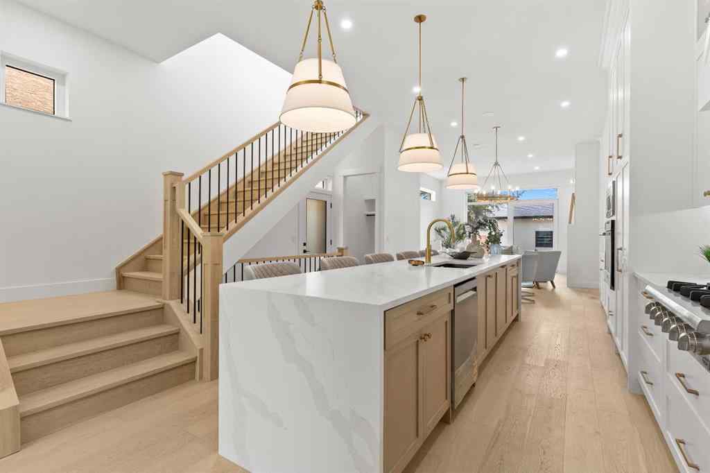 MLS® A2262024 - 2019 6 Avenue NW in West Hillhurst Calgary, Residential