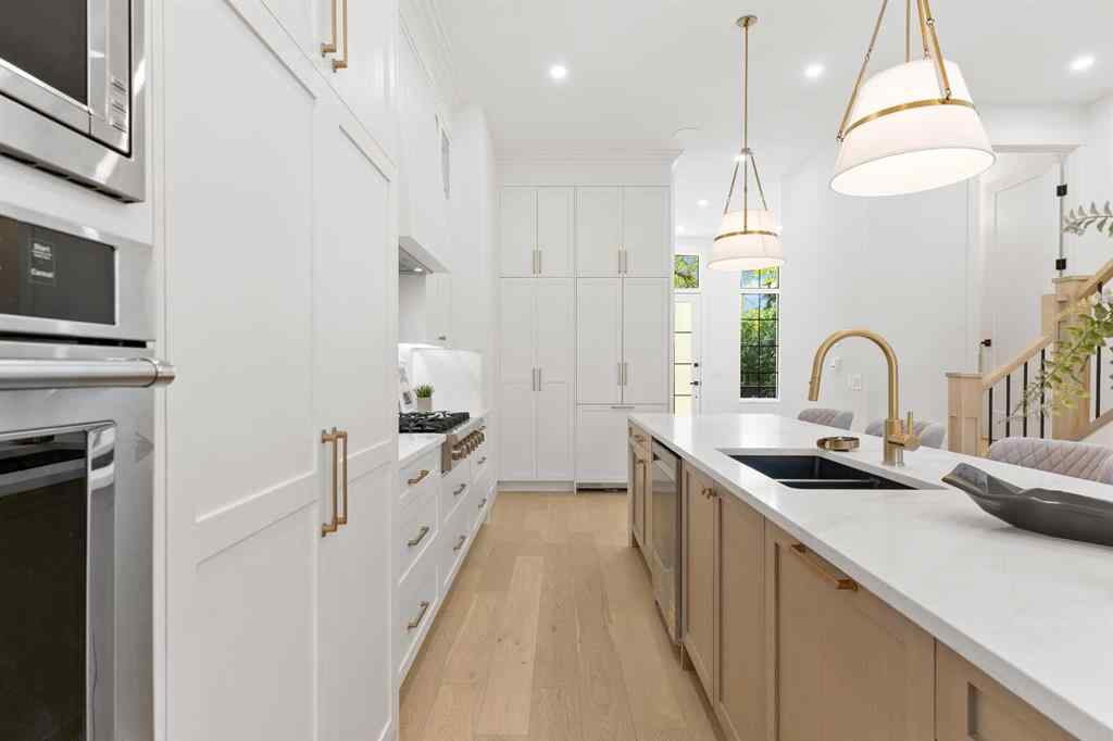 MLS® A2262024 - 2019 6 Avenue NW in West Hillhurst Calgary, Residential