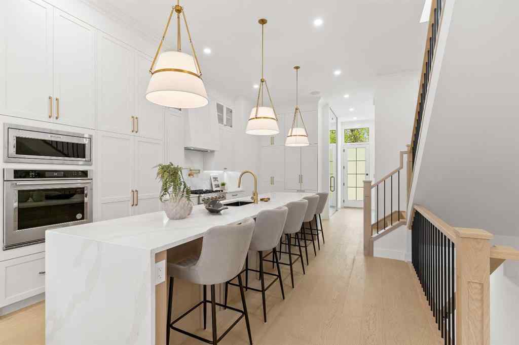 MLS® A2262024 - 2019 6 Avenue NW in West Hillhurst Calgary, Residential