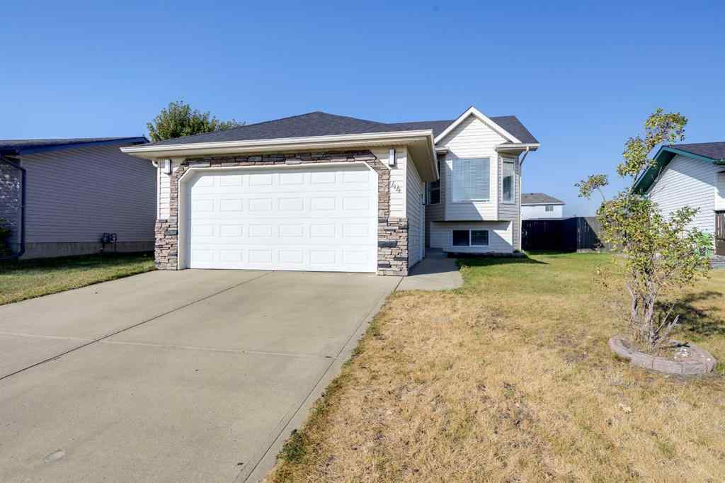 MLS® A2262040 - 44 Parkside Crescent  in Panorama Estates Blackfalds, Residential