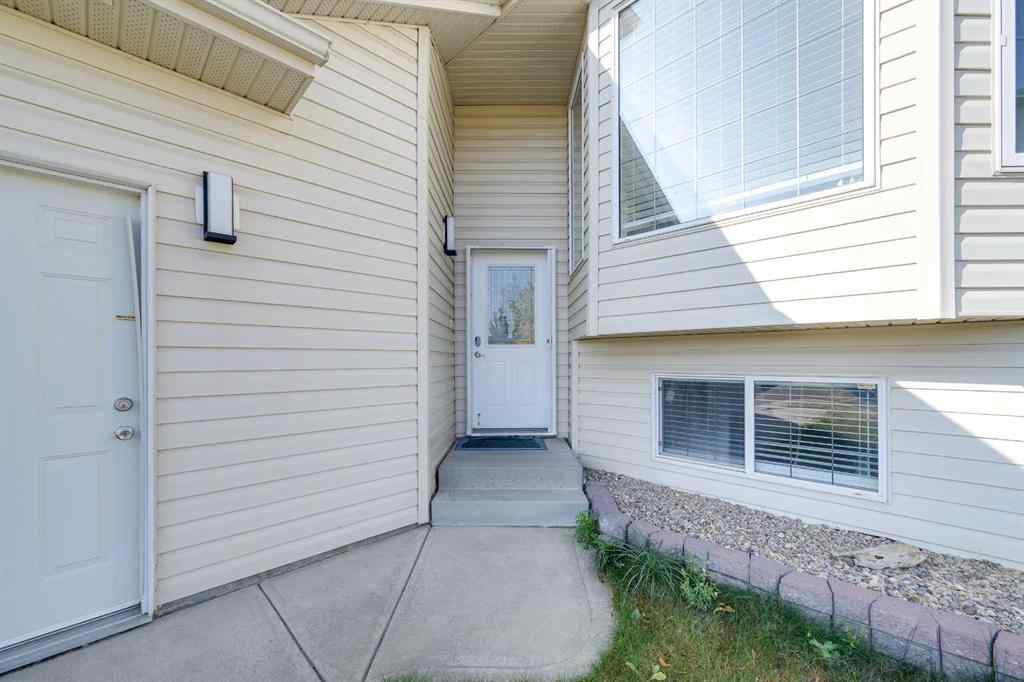 MLS® A2262040 - 44 Parkside Crescent  in Panorama Estates Blackfalds, Residential