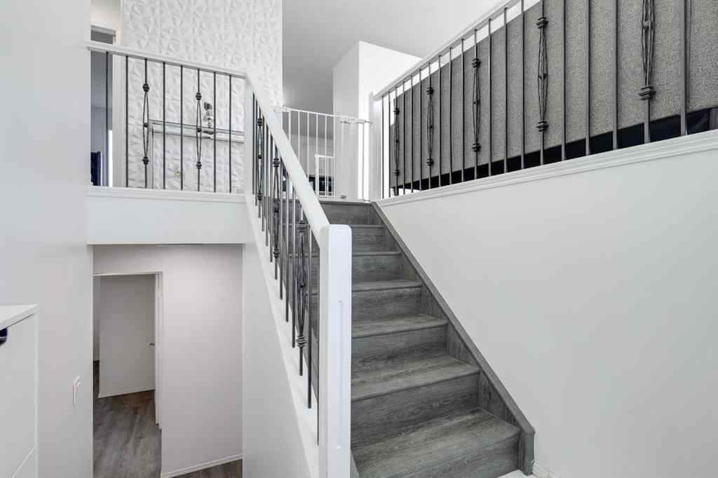 MLS® A2262040 - 44 Parkside Crescent  in Panorama Estates Blackfalds, Residential