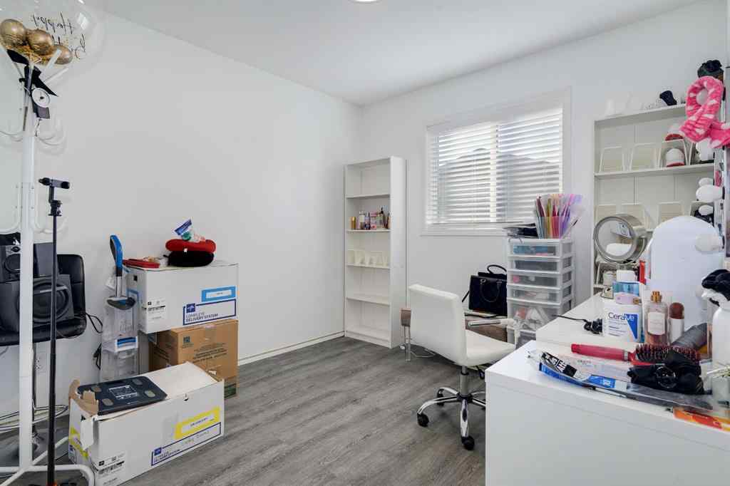 MLS® A2262040 - 44 Parkside Crescent  in Panorama Estates Blackfalds, Residential