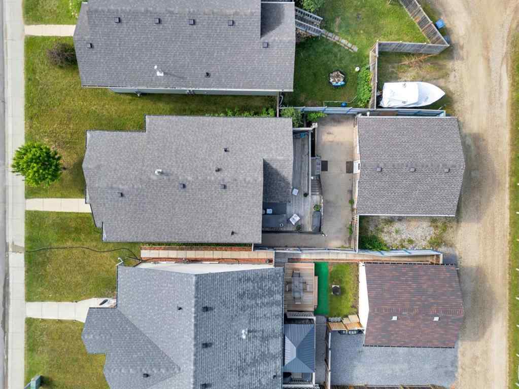 MLS® A2262052 - 82 Hinshaw Drive W in Hewlett Park Sylvan Lake, Residential