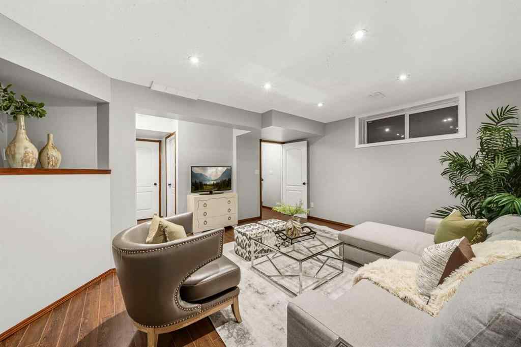 MLS® A2262055 - 668 Lancaster Drive  in Lonsdale Red Deer, Residential