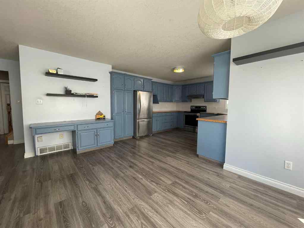 MLS® A2262056 - 353 9 Street W in NONE Cardston, Residential