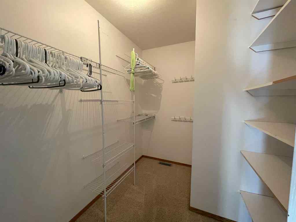 MLS® A2262056 - 353 9 Street W in NONE Cardston, Residential