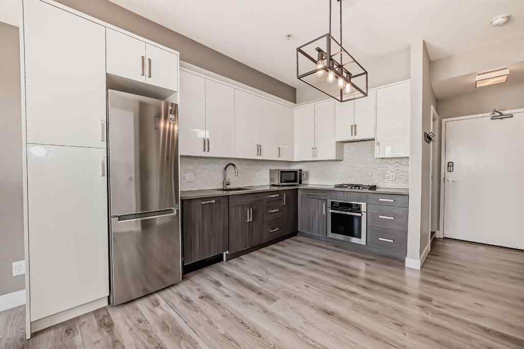 MLS® A2262057 - Unit #206 1521 26 Avenue SW in South Calgary Calgary, Residential